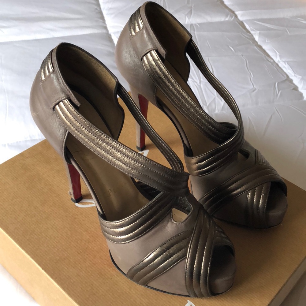 Christian Louboutin Josefa 120 in Gray Pumps